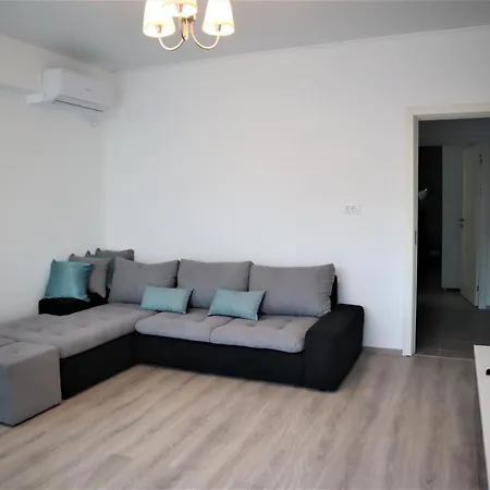 Apartment Mirage By The Sea *