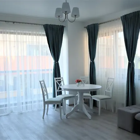 Apartment Mirage By The Sea